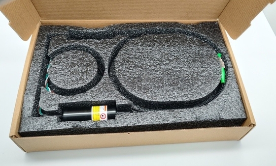 Module laser vert de 6 à 7,5 V à tension 520 nm 30 MW à laser semi-conducteur couplé à fibre optique