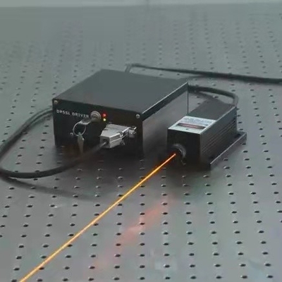DPSS 50mW Module laser jaune 589nm adapté aux exigences du client