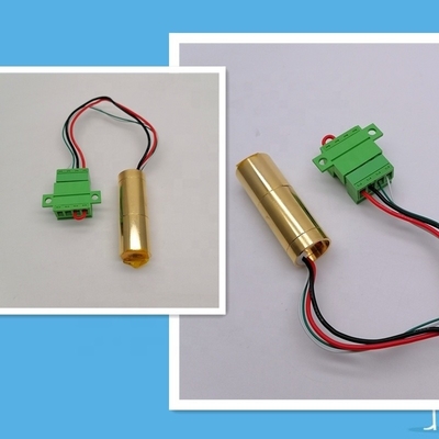 1.8-2.3V Haute stabilité 1.2W 555nm DPSS Laser vert pour laboratoire et étude scientifique
